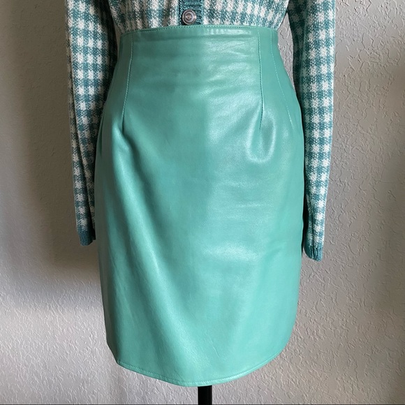 [VINTAGE] TEAL LEATHER SKIRT - Picture 2 of 12